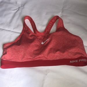 Sports bra